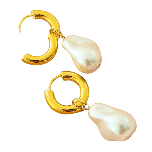 Boucles d'oreilles SHELLA, collection NUEE DE PERLES par AIFEE Jewelry. www.aifee-jewelry.com