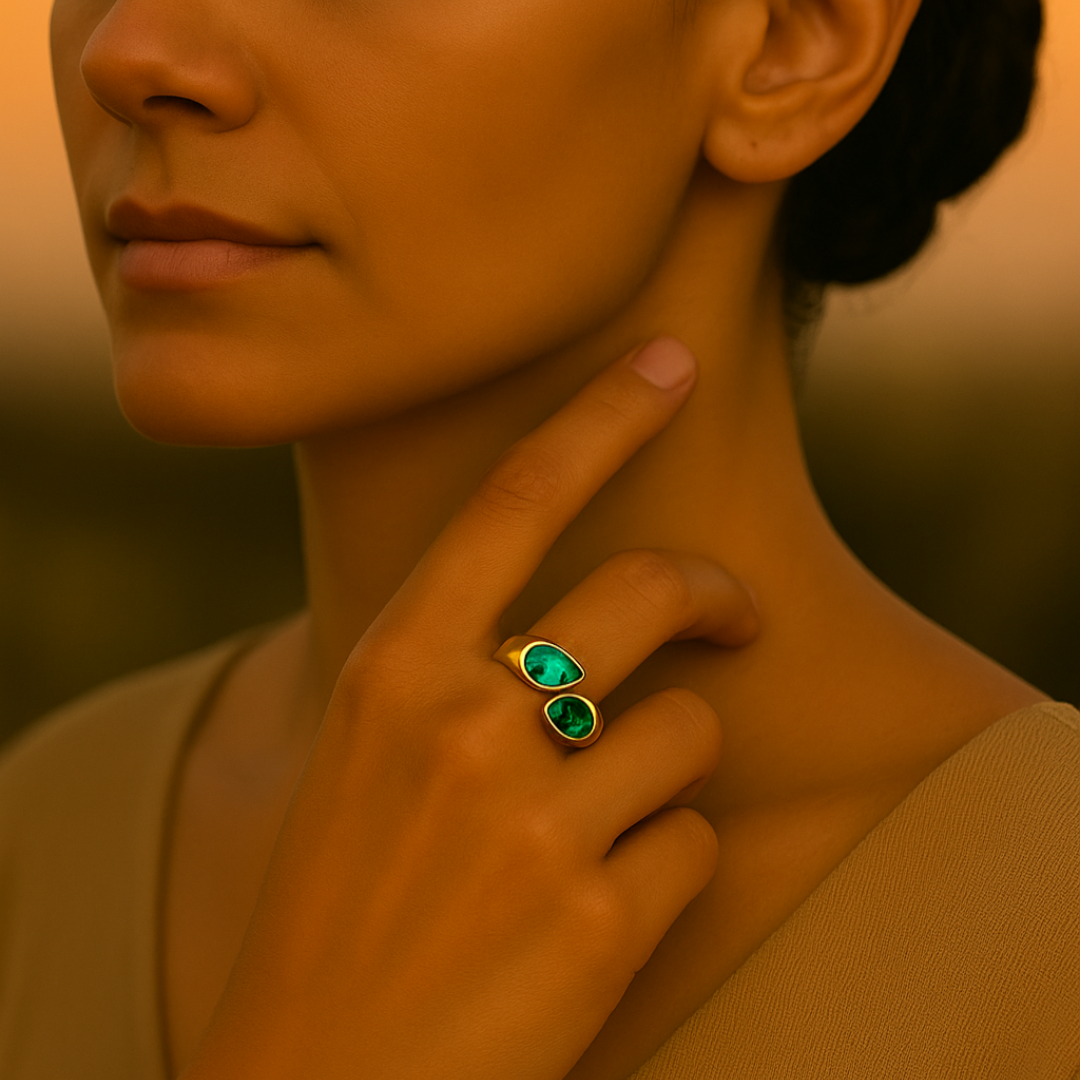 Bague ZIRCONA BLEU - Acier inoxydable plaqué or et zircons naturels