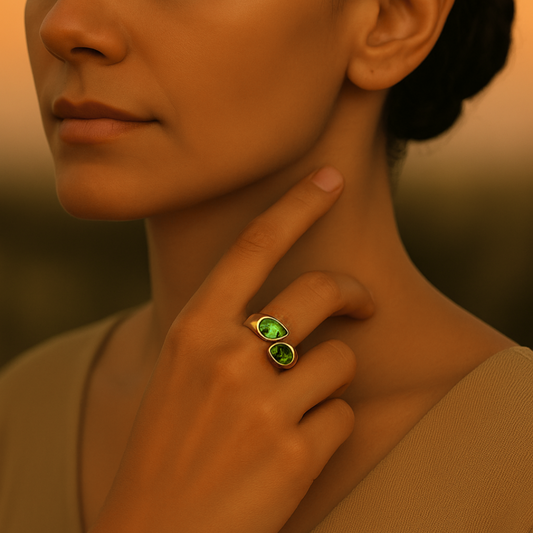 Bague ZIRCONA vert - Acier inoxydable plaqué or et zircons naturels
