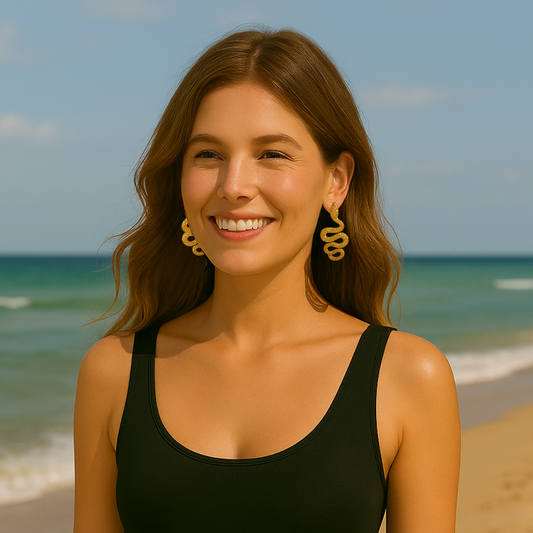 ✨ Bijoux dorés et tenues estivales : nos combos préférés