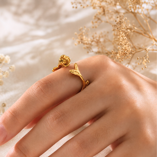 Bague ROSE - Bijou floral en acier inoxydable plaqué or