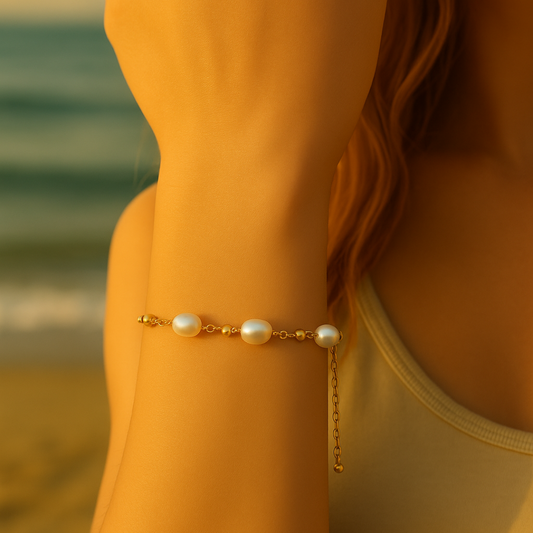 Bracelet SAMIA - Acier inoxydable plaqué or et perles d'eau douce naturelles