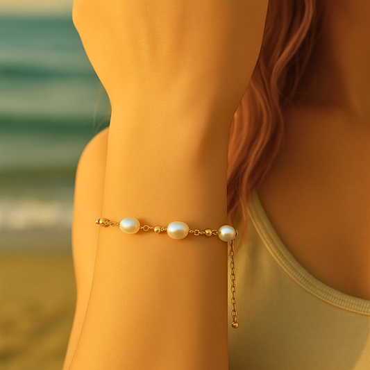 Bracelet SAMIA - Acier inoxydable plaqué or et perles d'eau douce naturelles