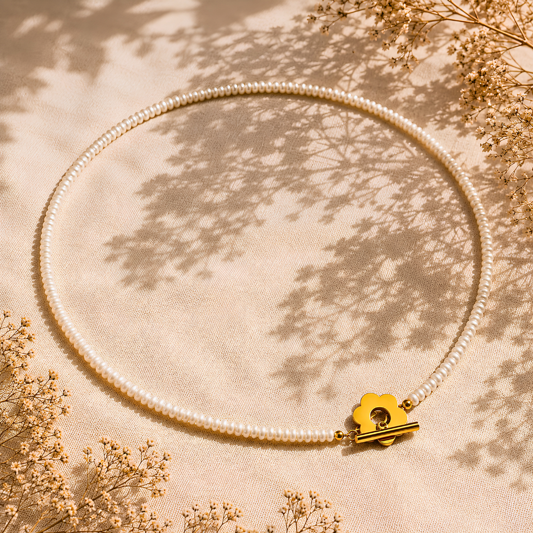 Collier DIANA - Perles d'eau douce et titane inoxydable plaqué or