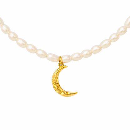 Collier MIRIAM - Perles d'eau douce naturelles et titane inoxydable plaqué or