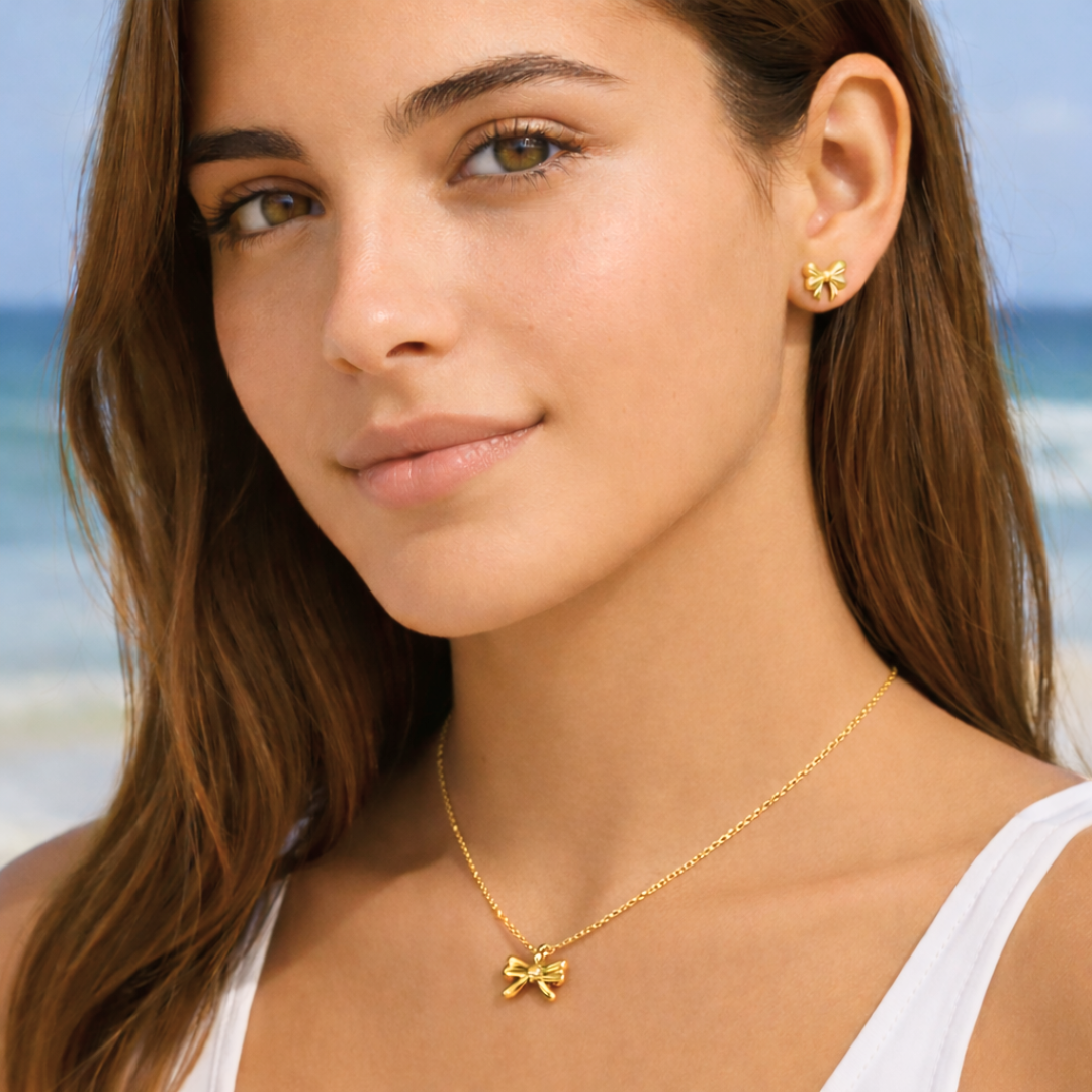 Ensemble FETE - Boucles d'oreilles et collier fins dorés à l'or