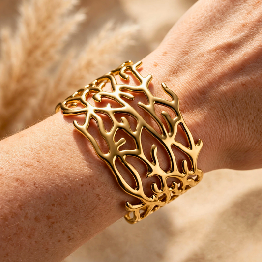 Bracelet Manchette CORAIL : Bijou lumineux et audacieux inoxydable plaqué or