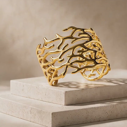Bracelet Manchette CORAIL : Sculptural et audacieux doré à l'or